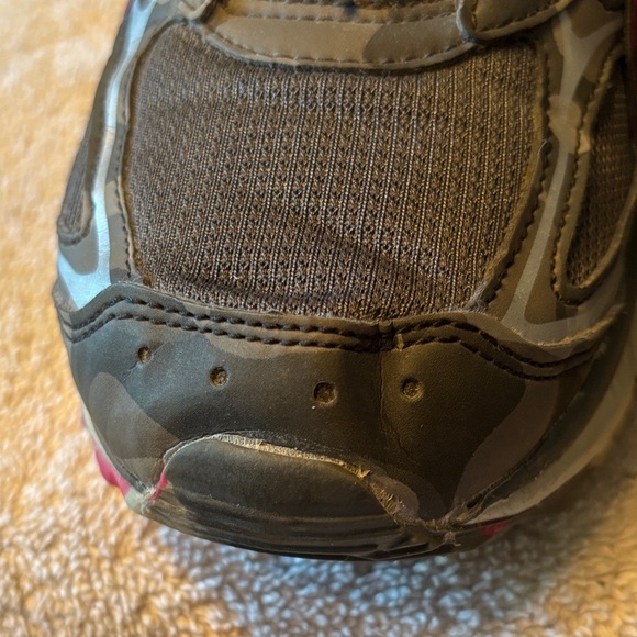 ASICS Women’s Charcoal and Crimson Athletic Shoes - Picture 10 of 16